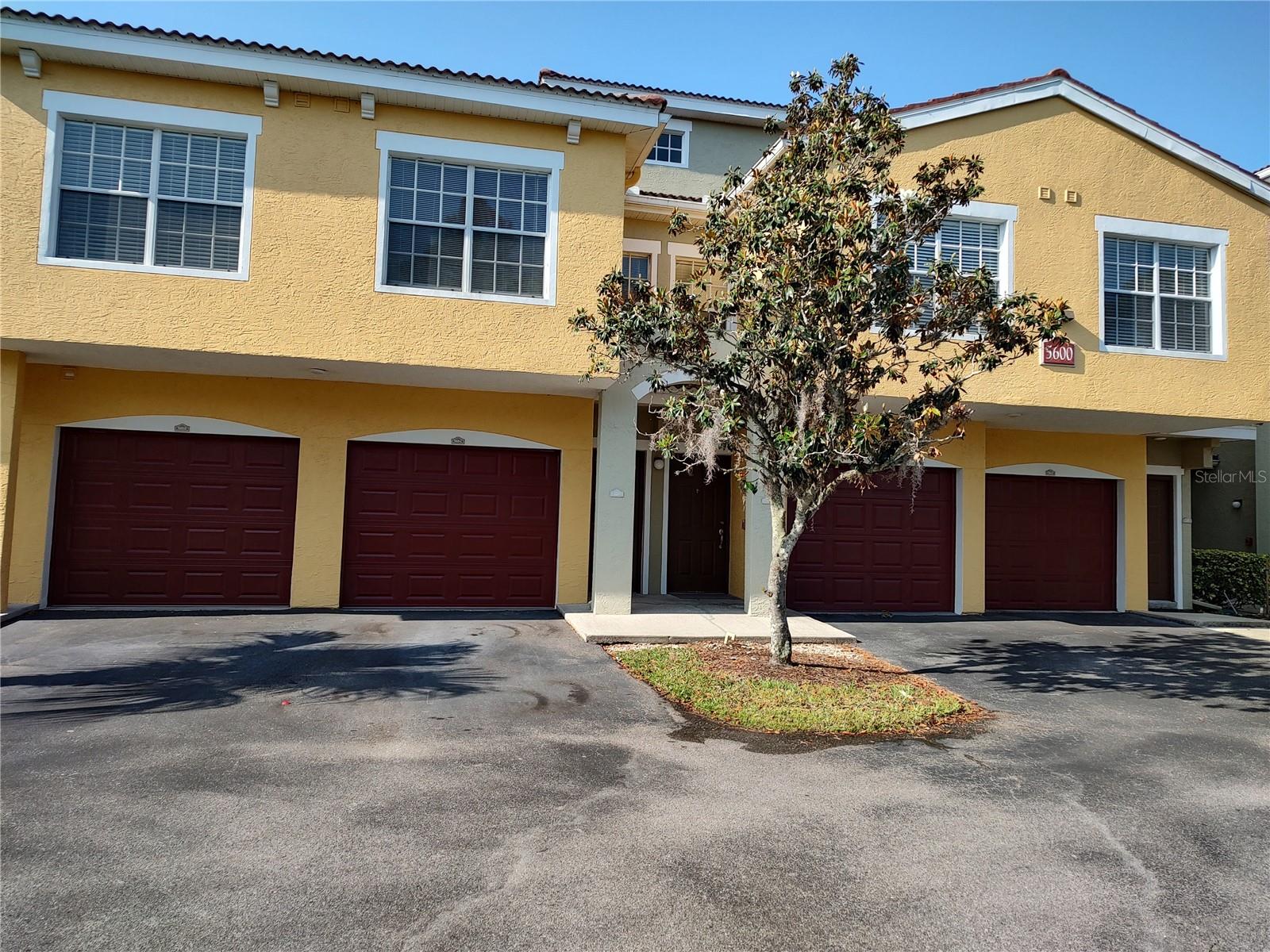 Townhouse in SARASOTA, FL - Daniel Dourado