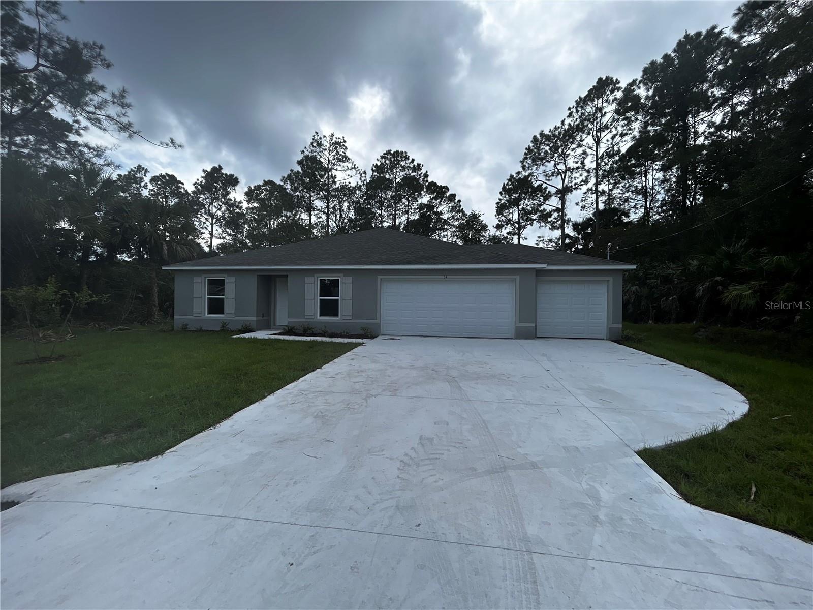 Single Family Residence em PALM COAST, FL - Daniel Dourado