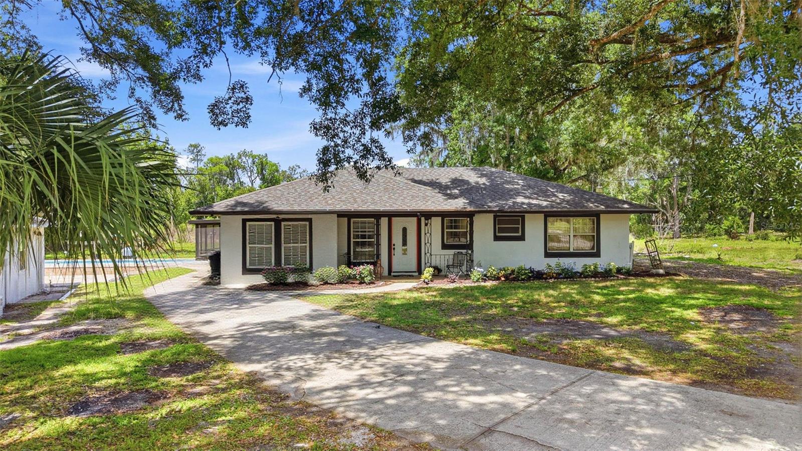 Single Family Residence in WESLEY CHAPEL, FL - Daniel Dourado