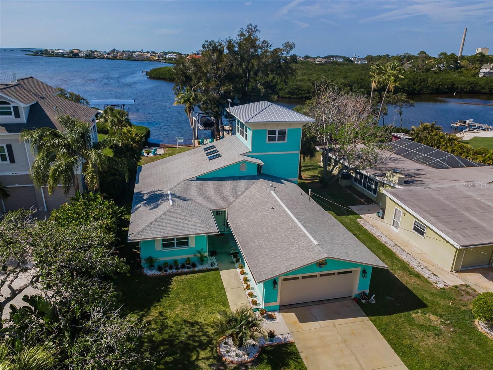 Single Family Residence in TARPON SPRINGS, FL - Daniel Dourado
