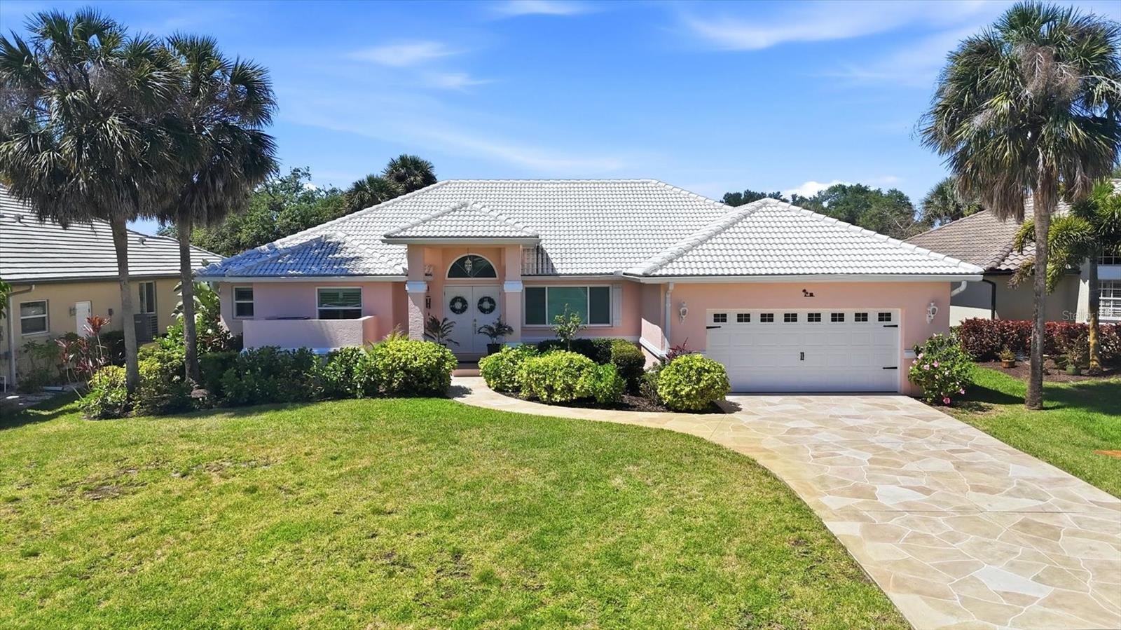 Single Family Residence in PLACIDA, FL - Daniel Dourado