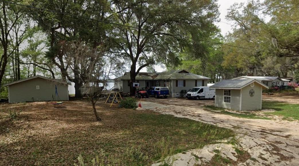 Single Family Residence em INTERLACHEN, FL - Daniel Dourado