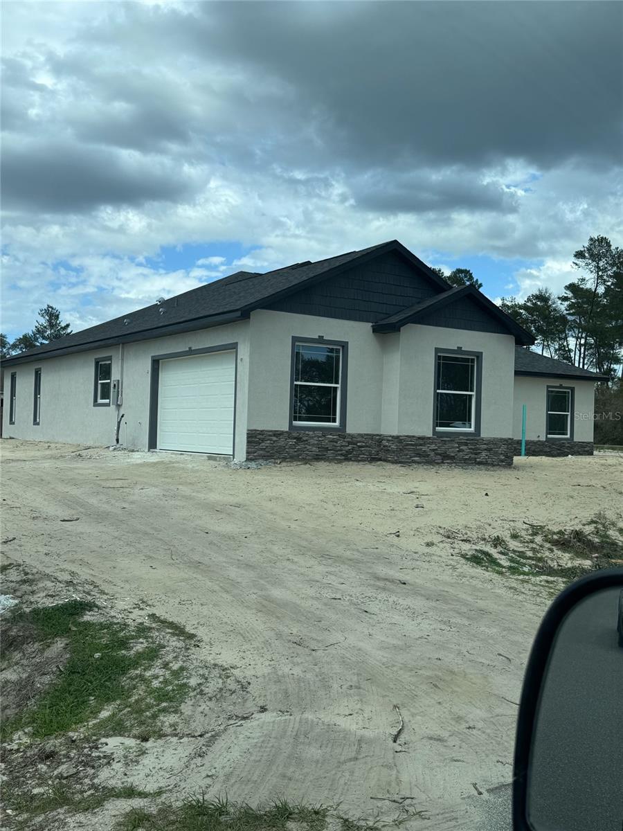 Single Family Residence in OCALA, FL - Daniel Dourado