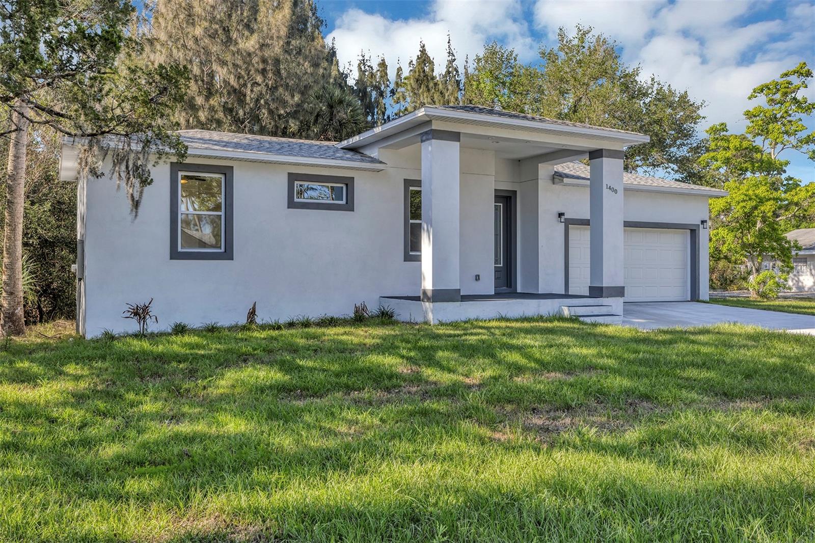 Single Family Residence in NEW SMYRNA BEACH, FL - Daniel Dourado