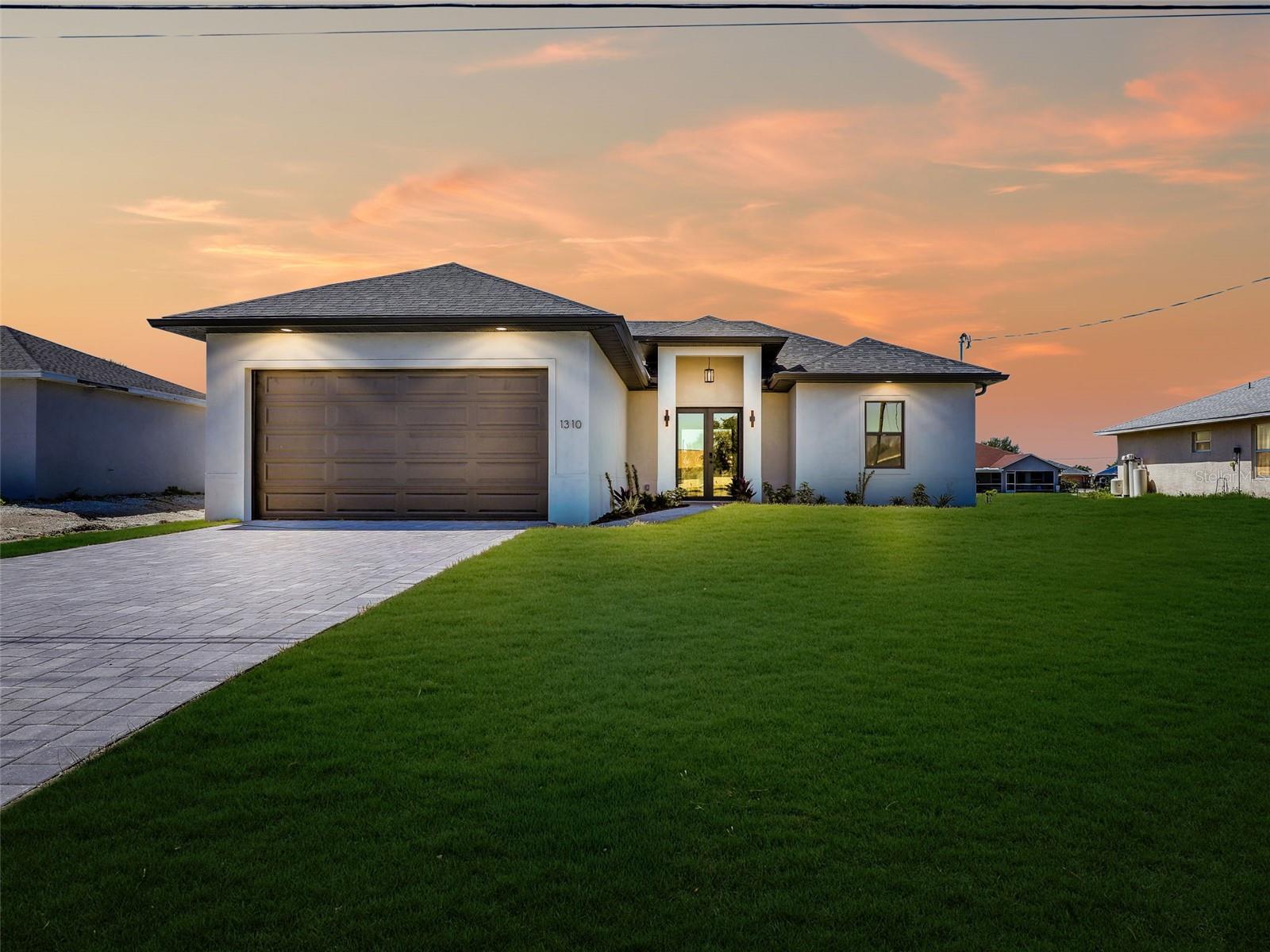 Single Family Residence em CAPE CORAL, FL - Daniel Dourado