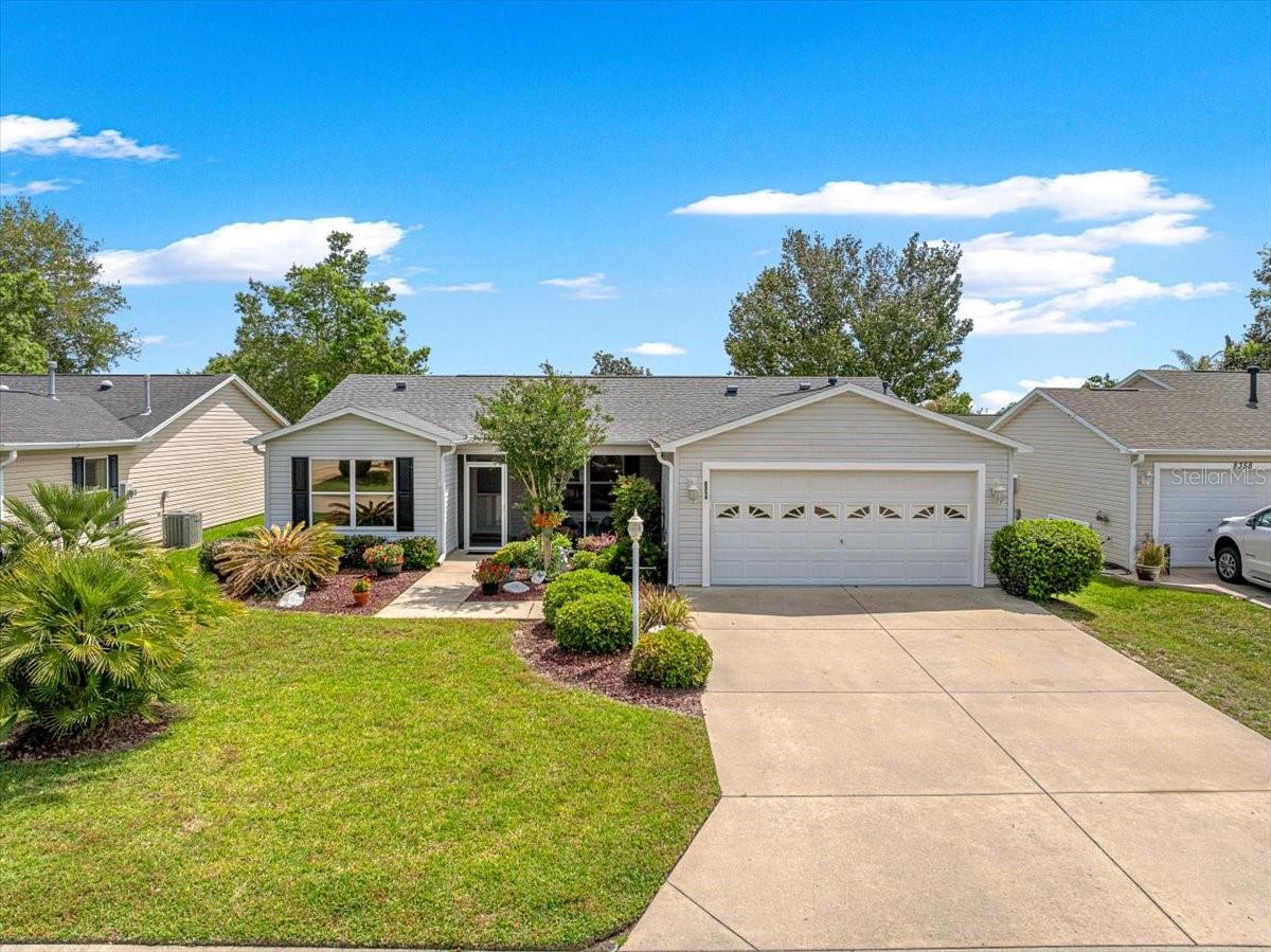Single Family Residence in THE VILLAGES, FL - Daniel Dourado