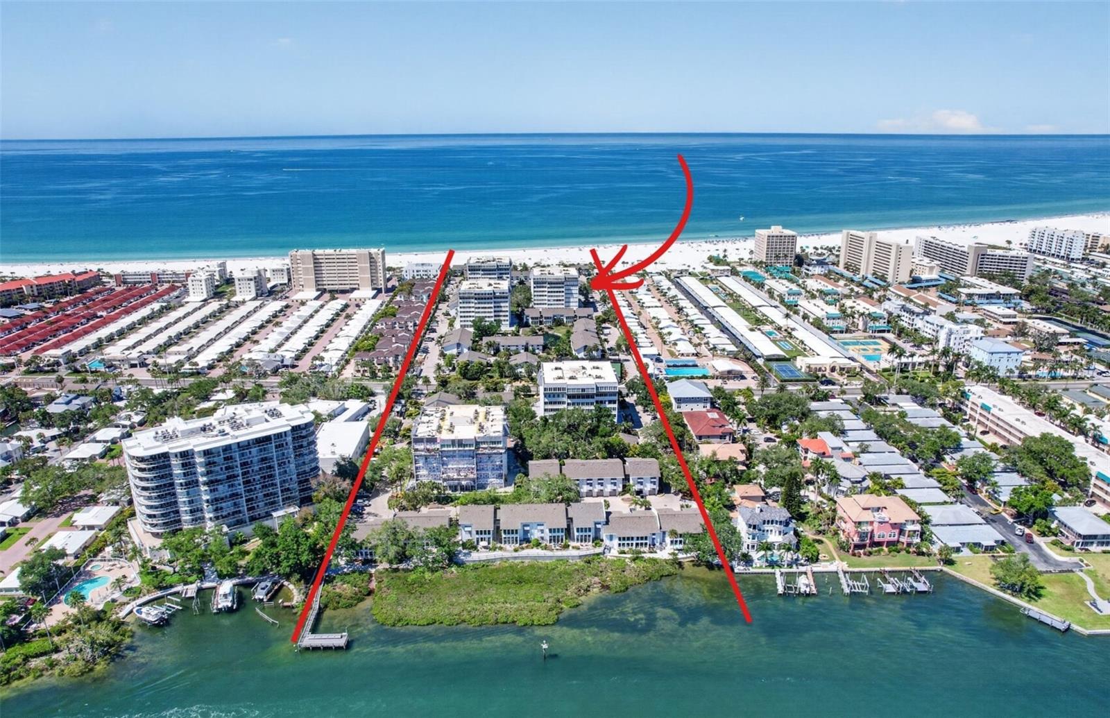 Condominium in SARASOTA, FL - Daniel Dourado