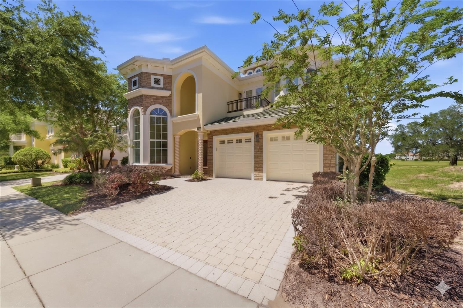 Single Family Residence in KISSIMMEE, FL - Daniel Dourado