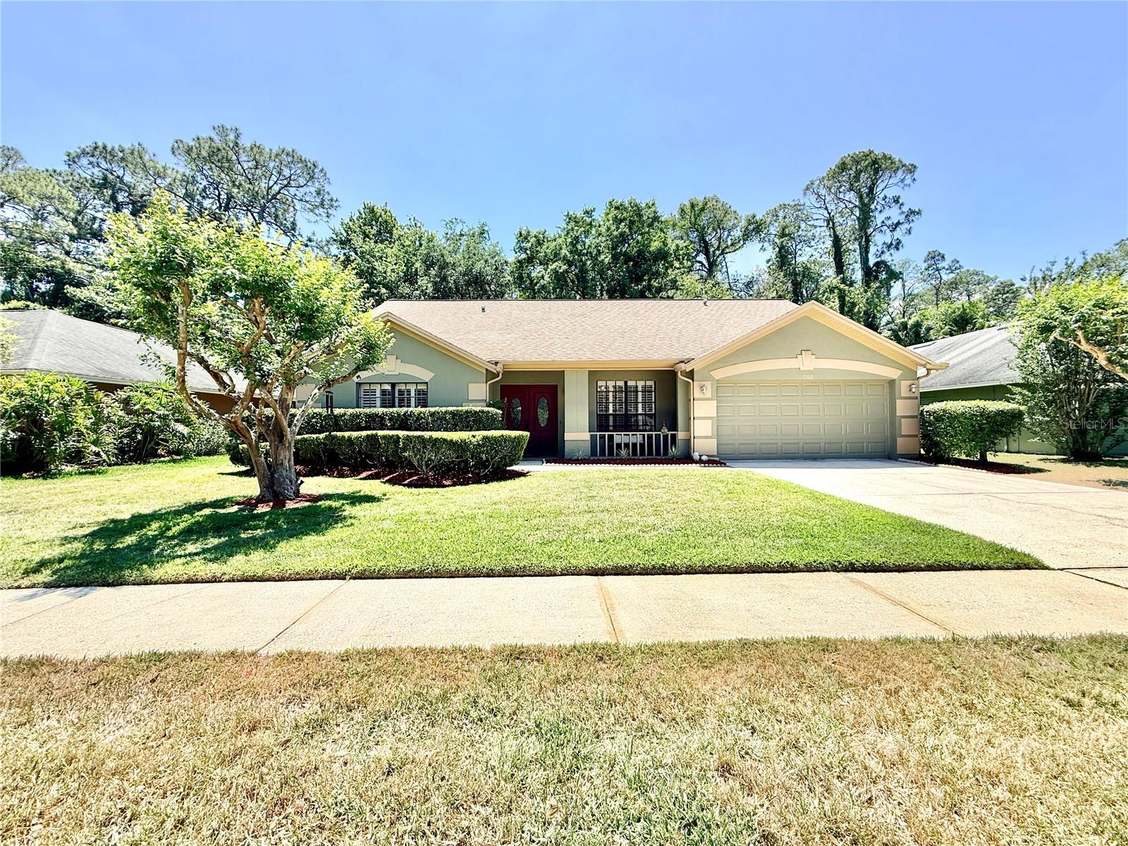Single Family Residence in TARPON SPRINGS, FL - Daniel Dourado