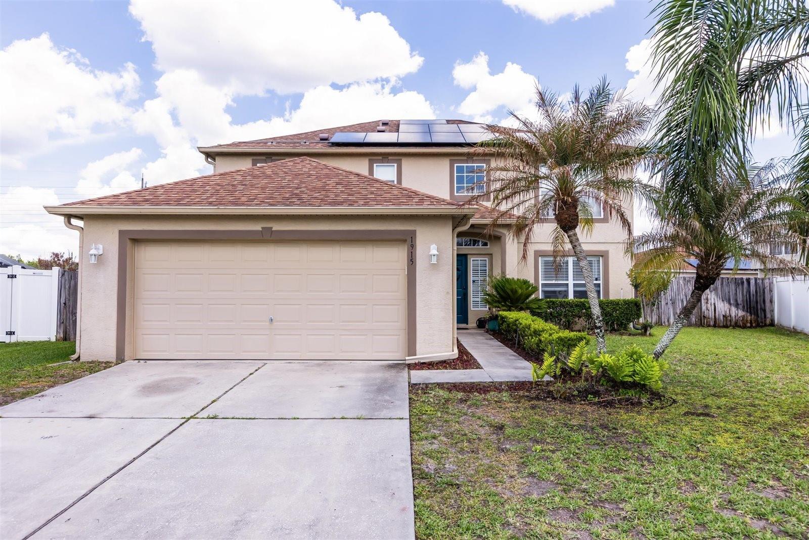 Single Family Residence in ORLANDO, FL - Daniel Dourado