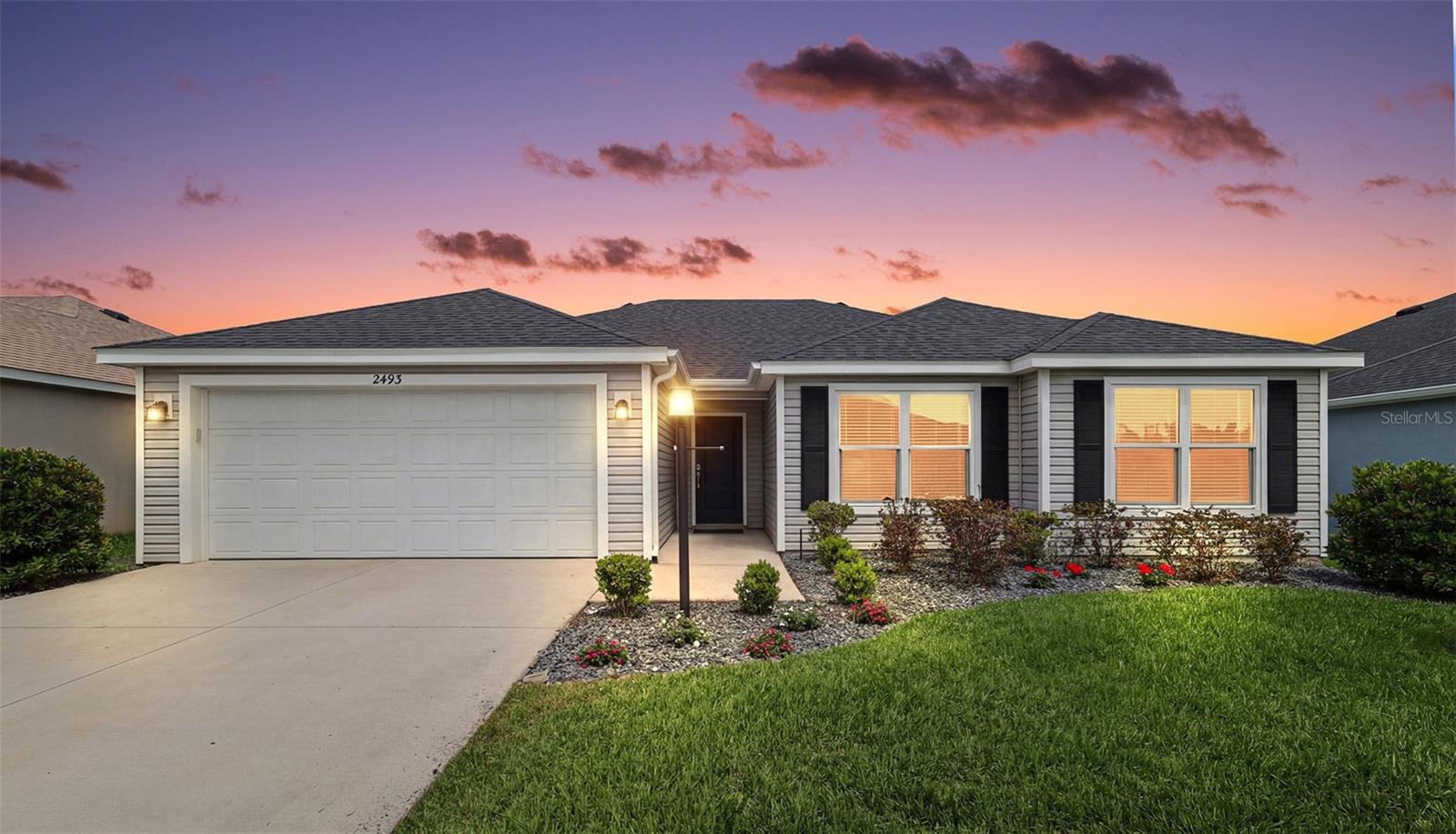 Single Family Residence in THE VILLAGES, FL - Daniel Dourado
