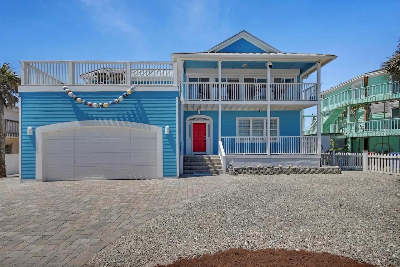 Single Family Residence in NEW SMYRNA BEACH, FL - Daniel Dourado