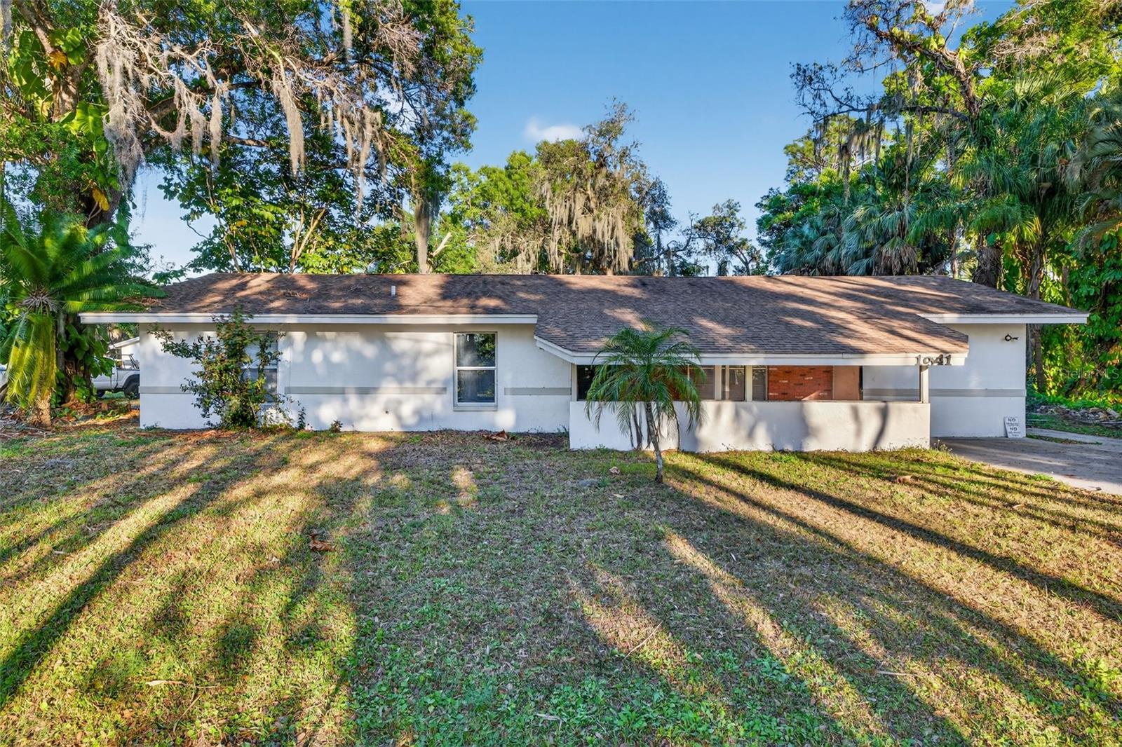 Single Family Residence in ALVA, FL - Daniel Dourado