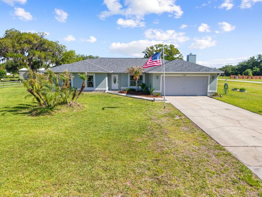 Single Family Residence in KISSIMMEE, FL - Daniel Dourado