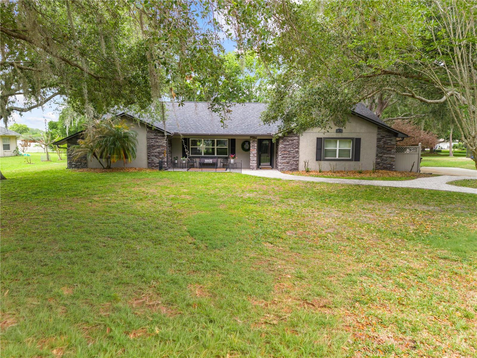 Single Family Residence em ST CLOUD, FL - Daniel Dourado