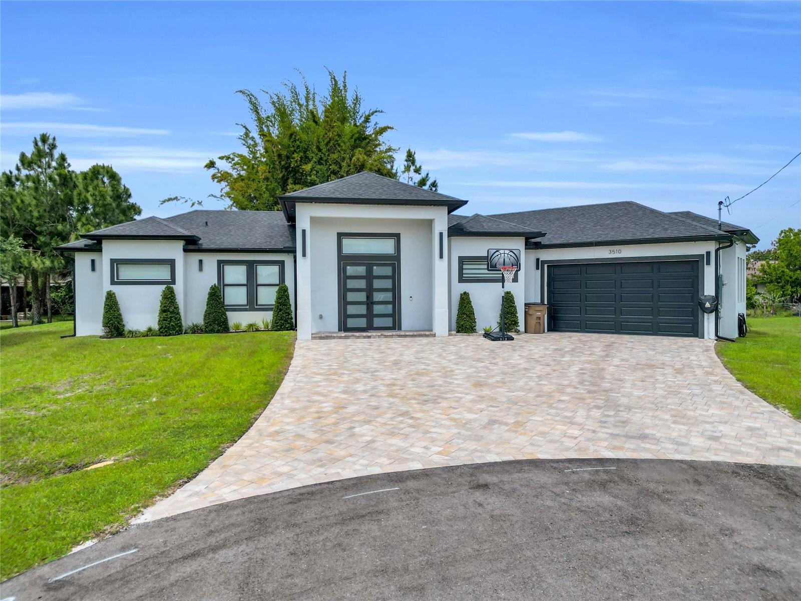 Single Family Residence in LEHIGH ACRES, FL - Daniel Dourado