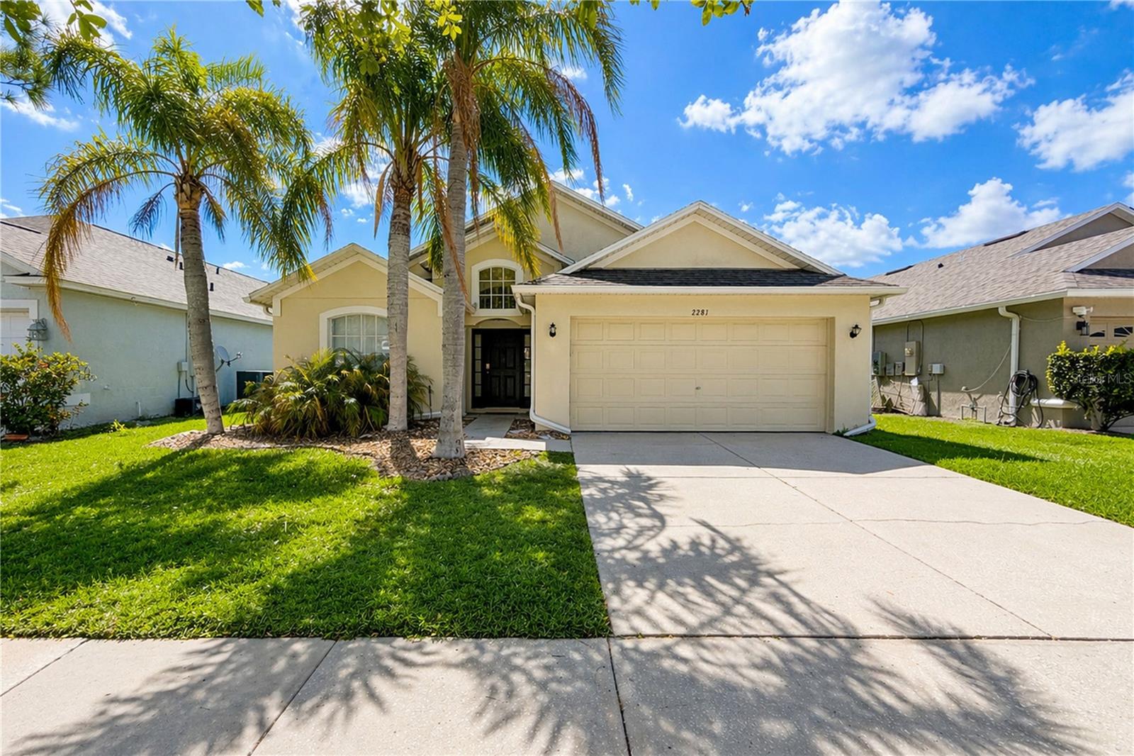 Single Family Residence in WINTER GARDEN, FL - Daniel Dourado