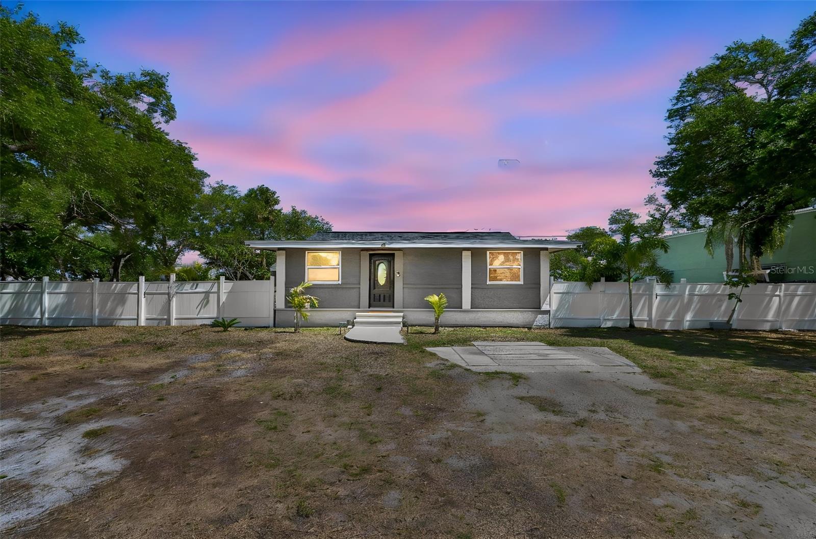 Single Family Residence em SEMINOLE, FL - Daniel Dourado