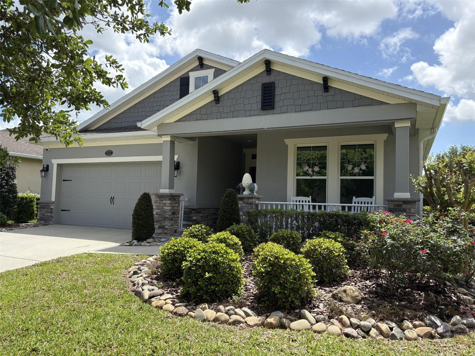 Single Family Residence in DELAND, FL - Daniel Dourado