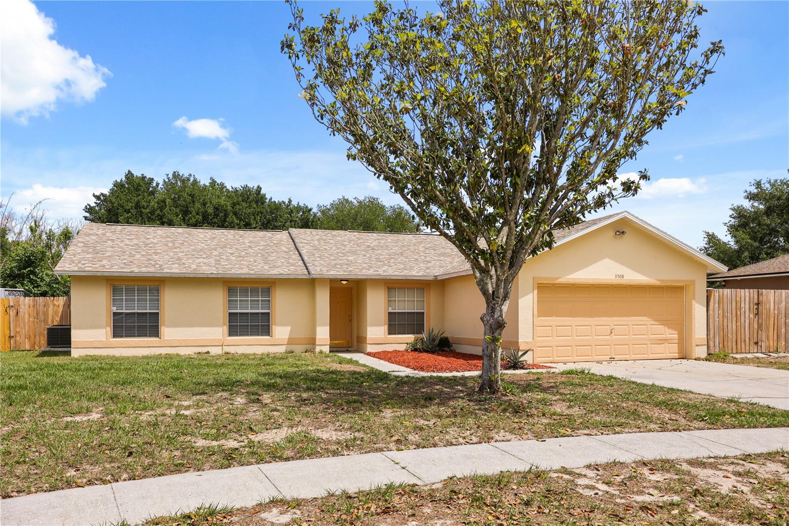 Single Family Residence em CLERMONT, FL - Daniel Dourado