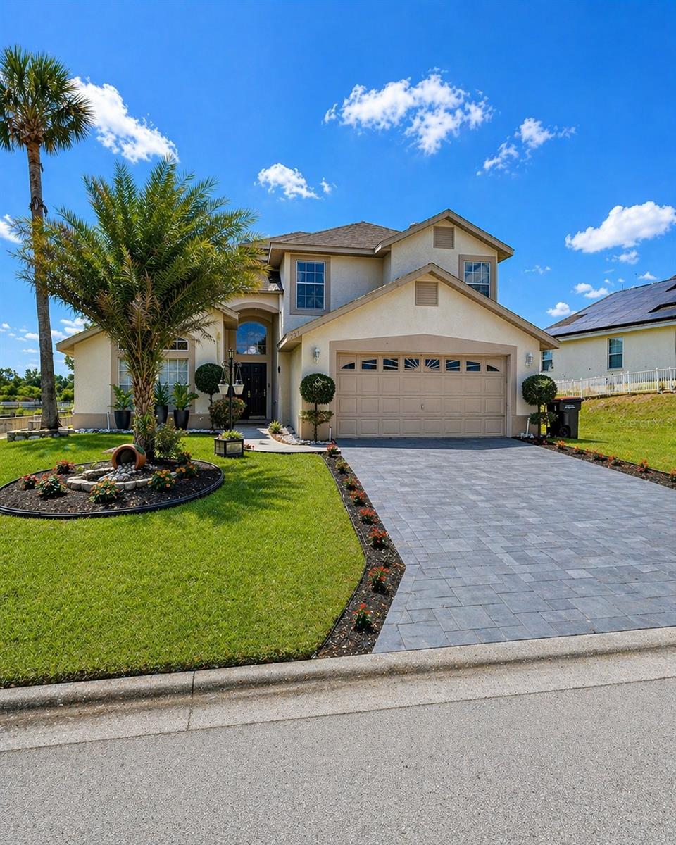 Single Family Residence in DAVENPORT, FL - Daniel Dourado