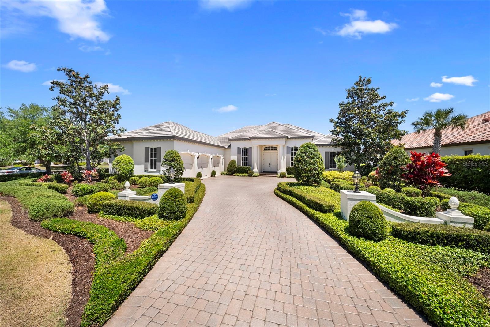 Single Family Residence in LAKEWOOD RANCH, FL - Daniel Dourado