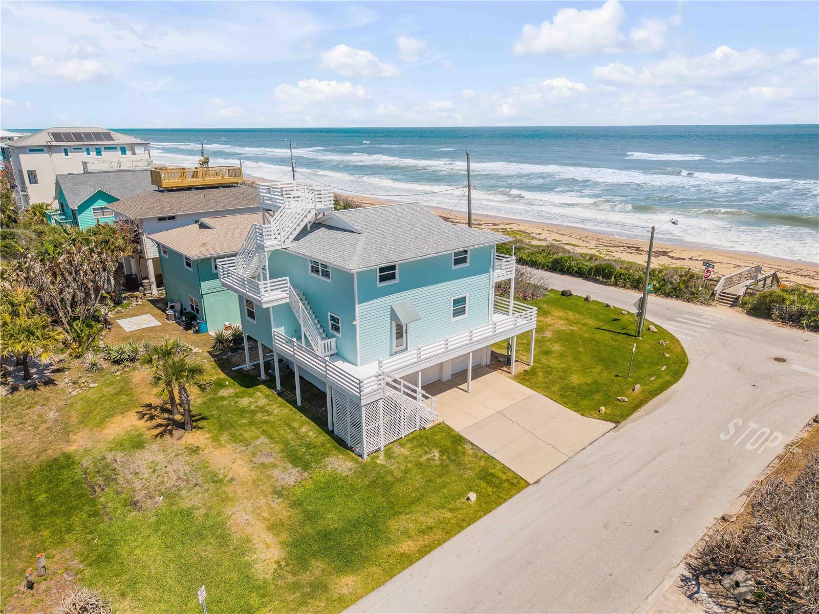 Single Family Residence in NEW SMYRNA BEACH, FL - Daniel Dourado