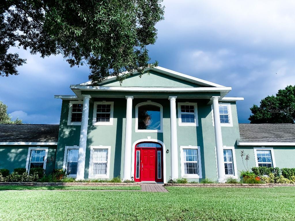 Single Family Residence in RIVERVIEW, FL - Daniel Dourado