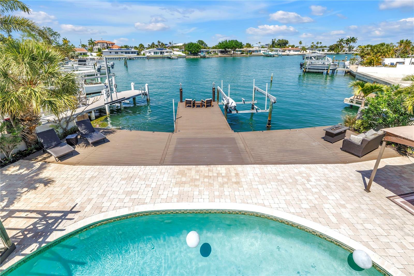 Single Family Residence in ST PETE BEACH, FL - Daniel Dourado