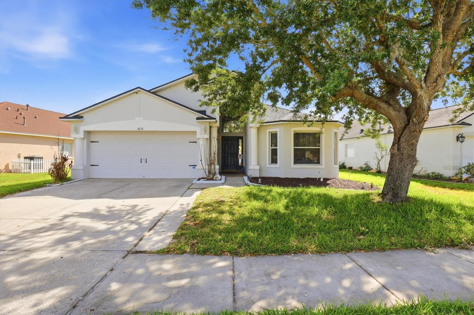 Single Family Residence em LAND O LAKES, FL - Daniel Dourado