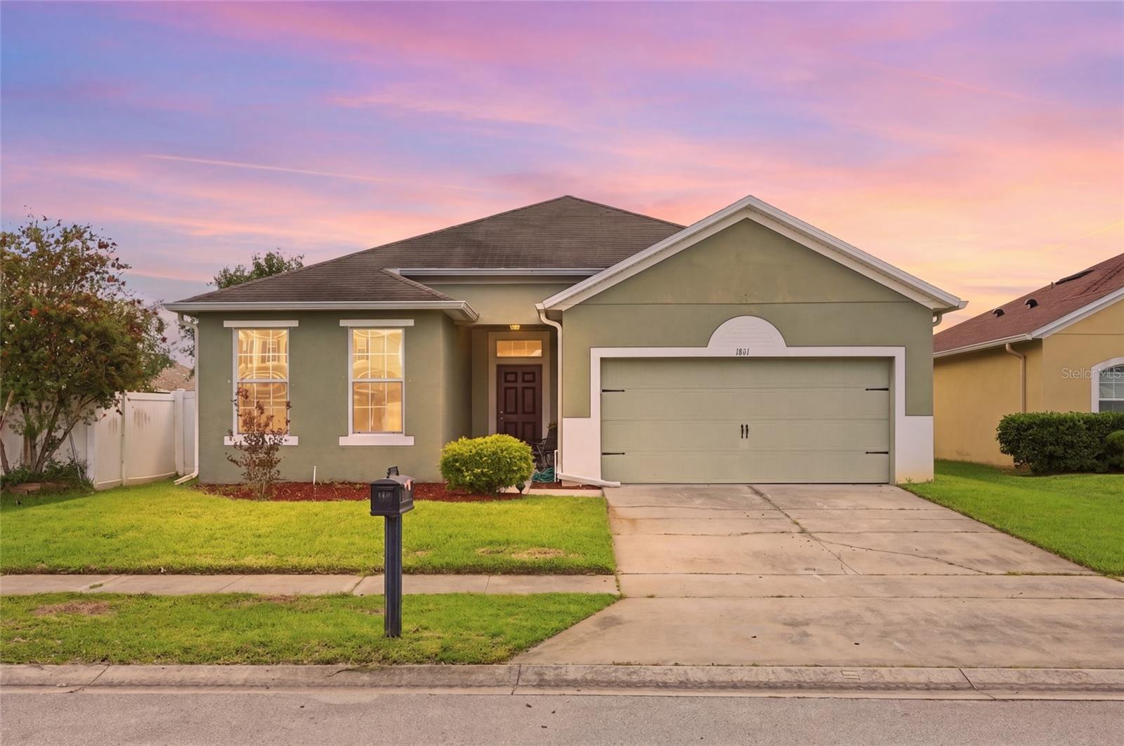 Single Family Residence em ST CLOUD, FL - Daniel Dourado