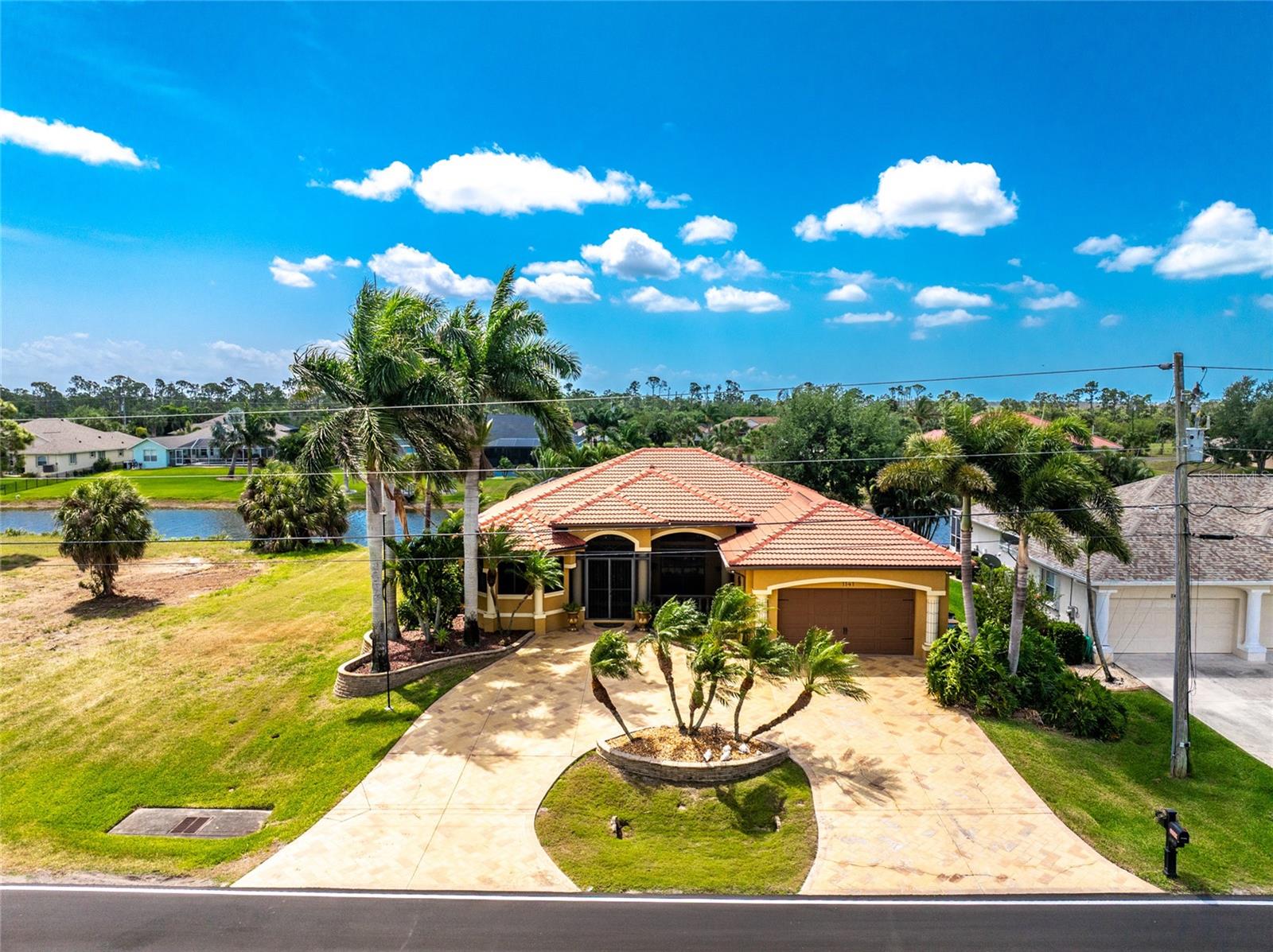 Single Family Residence em ROTONDA WEST, FL - Daniel Dourado