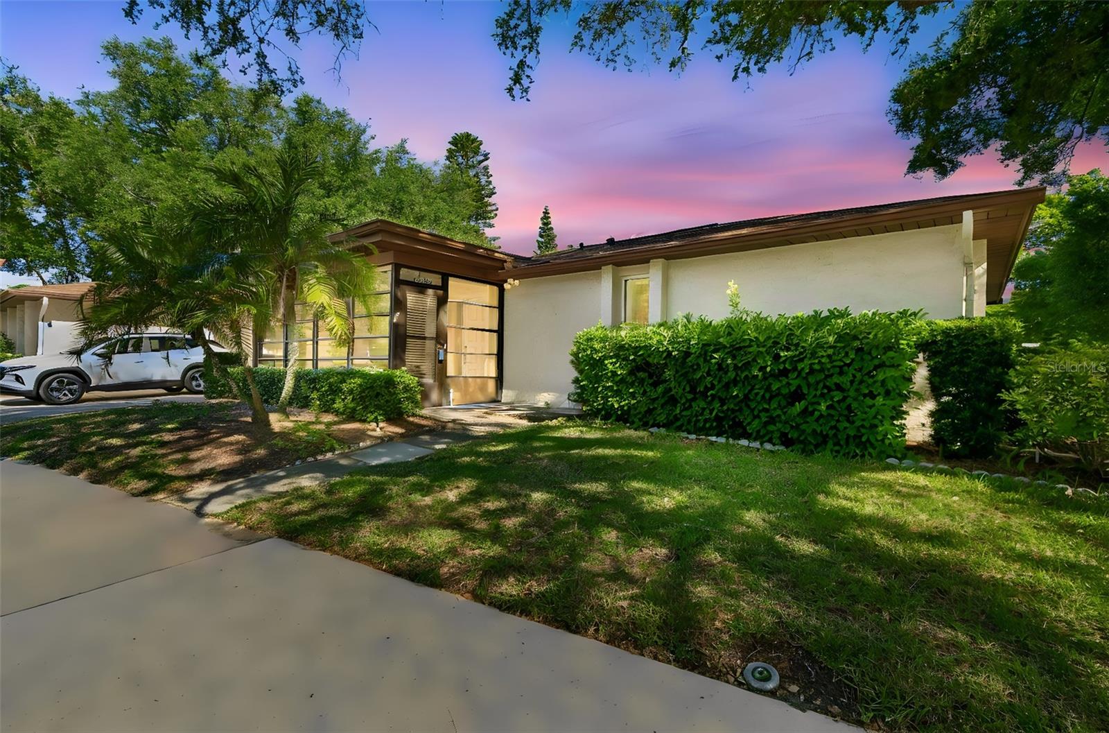 Condominium in PALM HARBOR, FL - Daniel Dourado