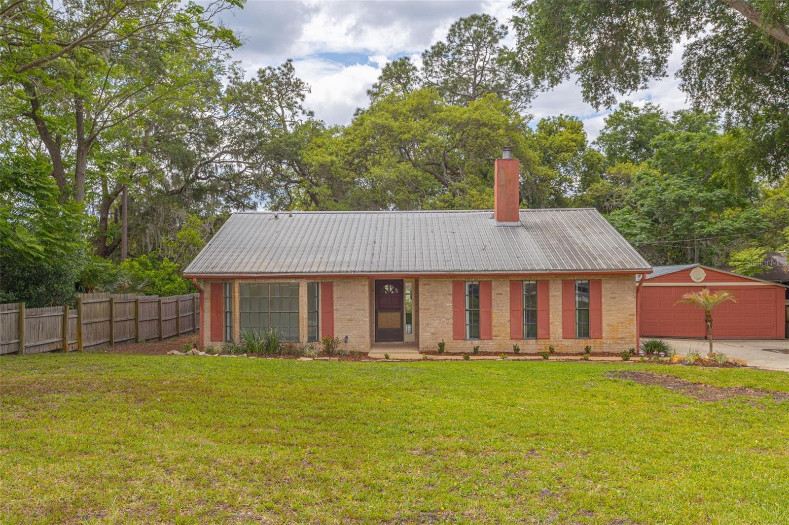 Single Family Residence em DEBARY, FL - Daniel Dourado