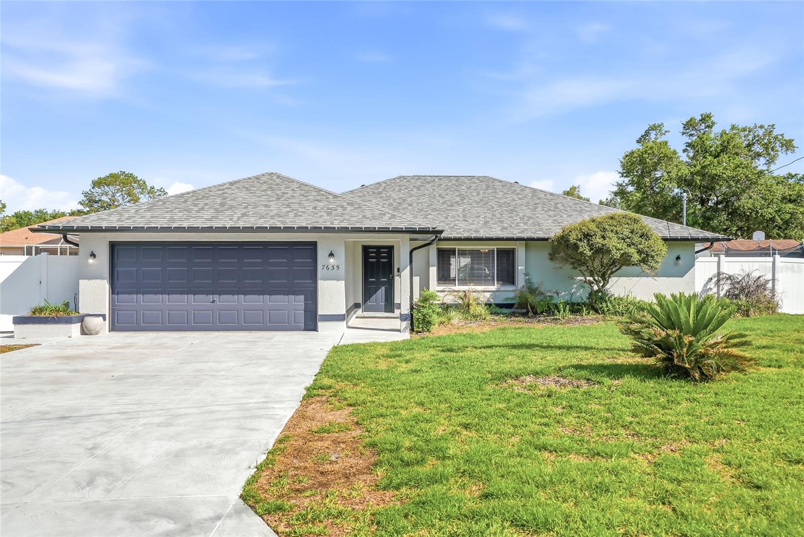 Single Family Residence em SPRING HILL, FL - Daniel Dourado