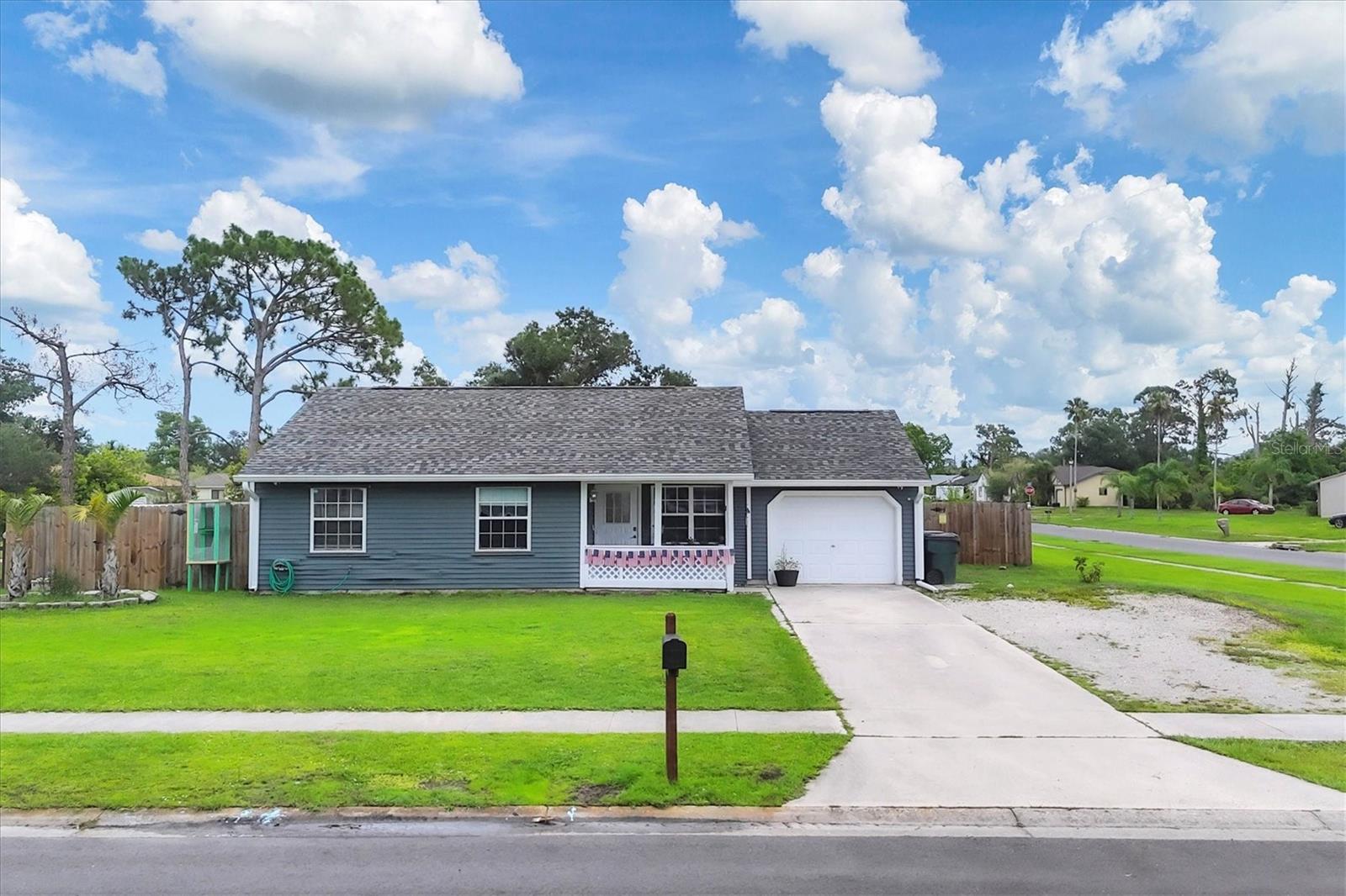 Single Family Residence em NORTH PORT, FL - Daniel Dourado