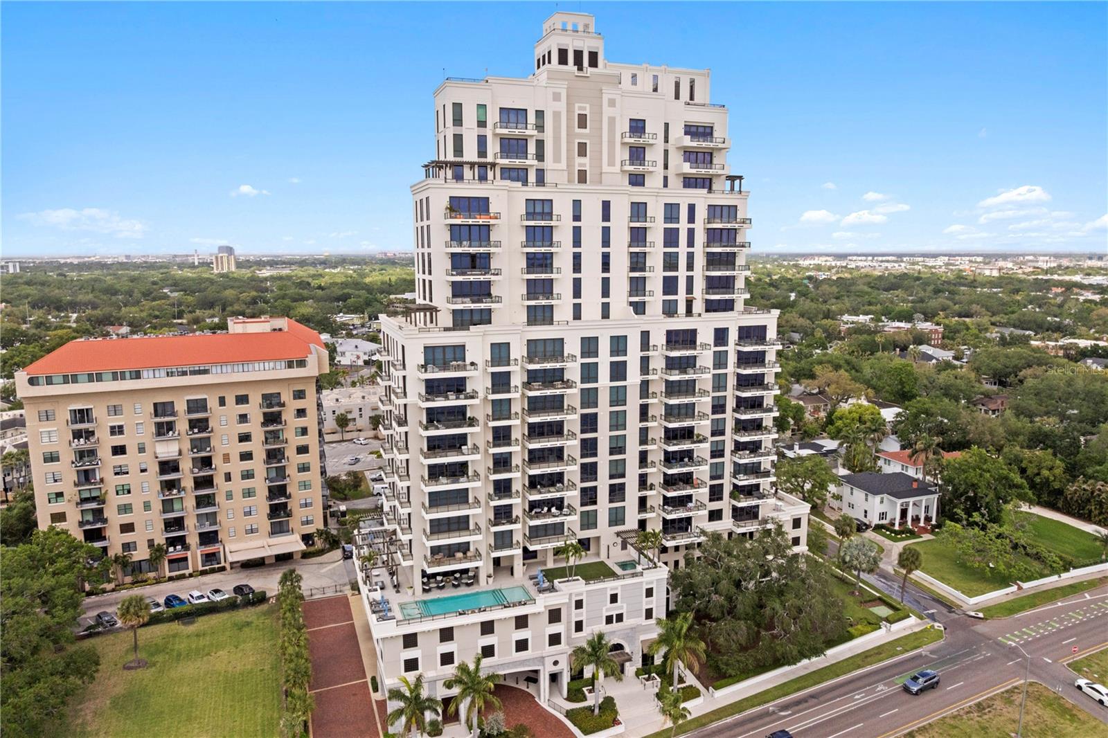 Condominium in TAMPA, FL - Daniel Dourado
