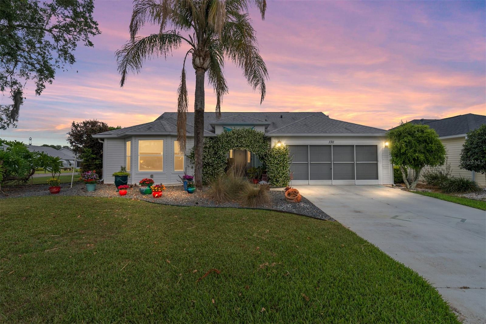 Single Family Residence in THE VILLAGES, FL - Daniel Dourado