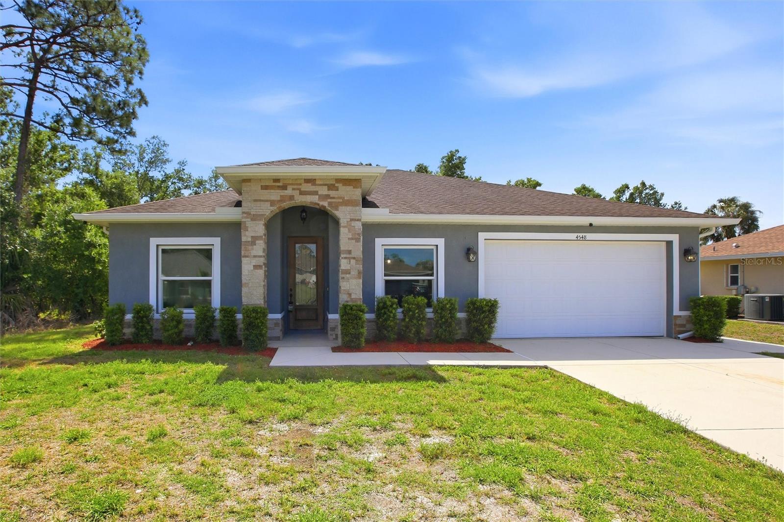 Single Family Residence em NORTH PORT, FL - Daniel Dourado