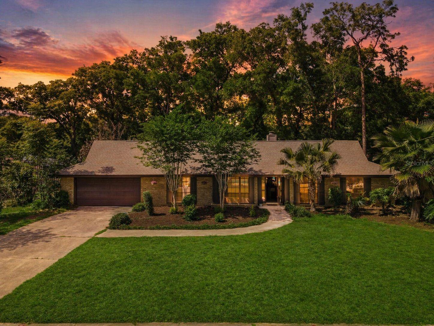 Single Family Residence in APOPKA, FL - Daniel Dourado
