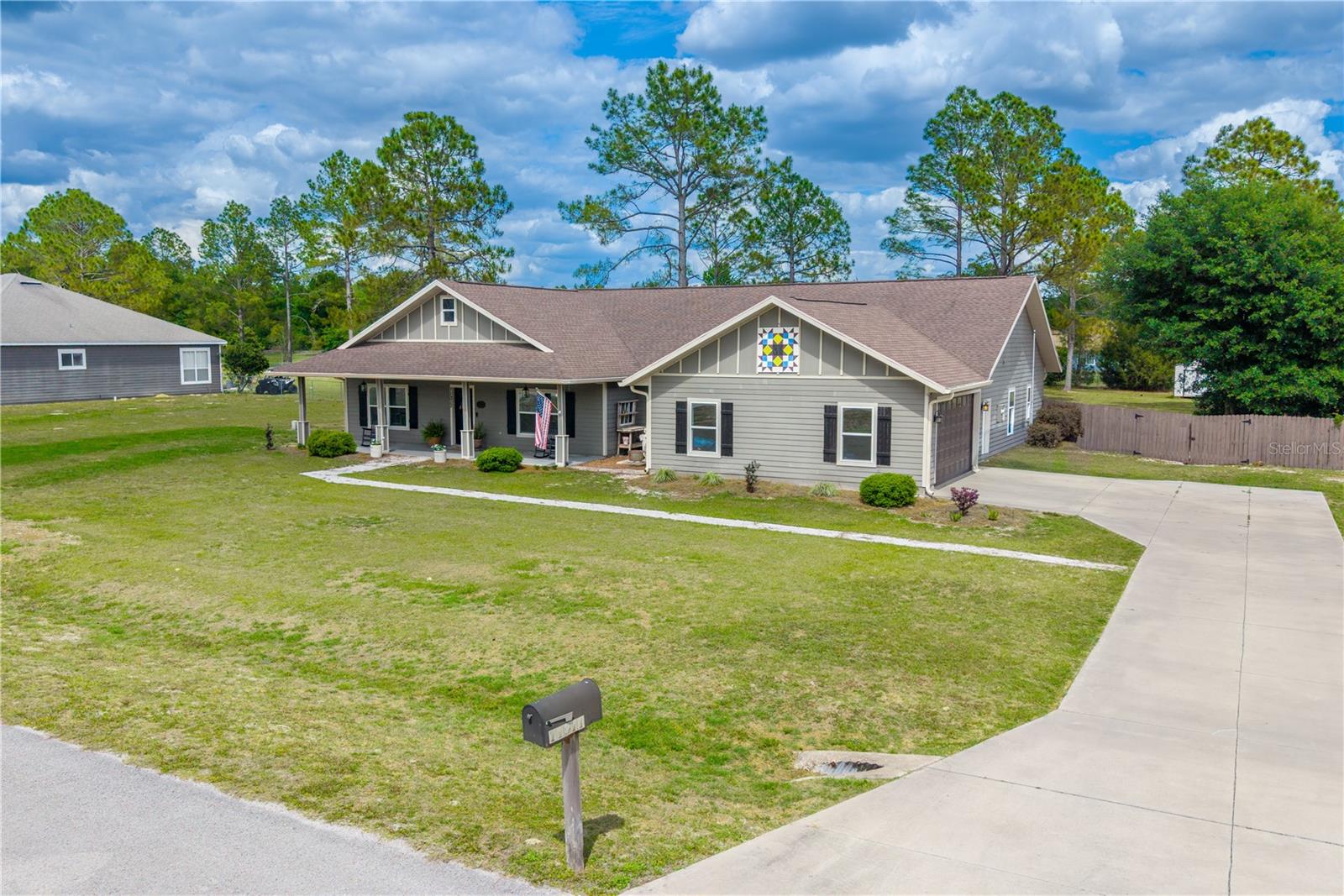 Single Family Residence in CHIEFLAND, FL - Daniel Dourado