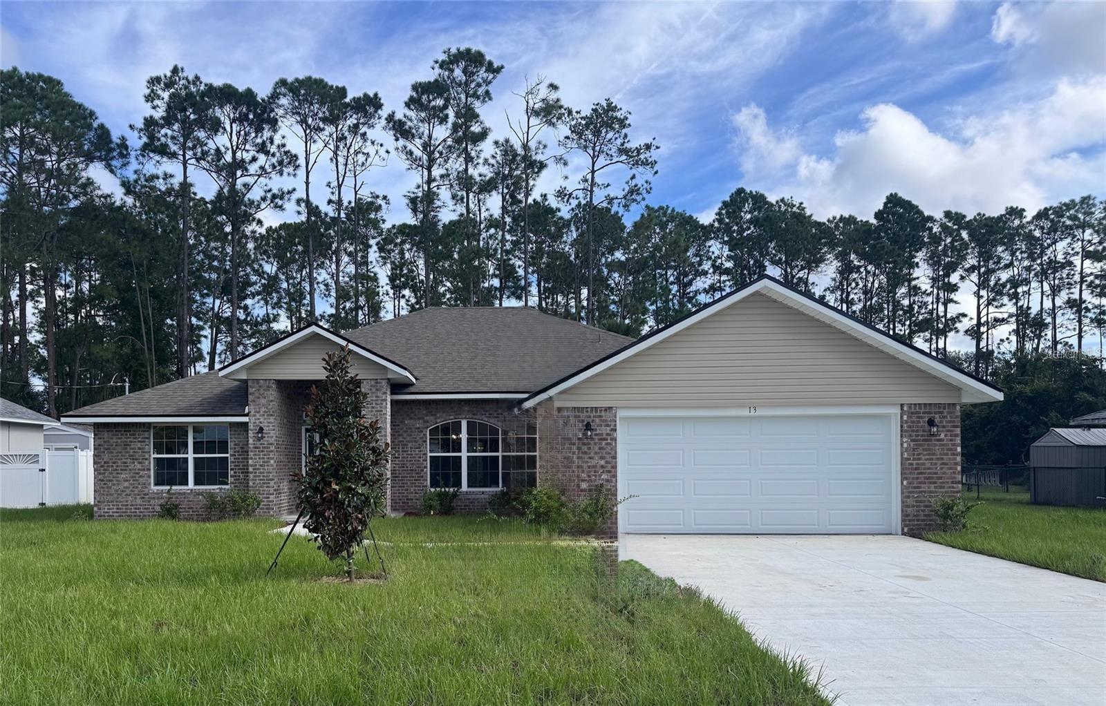 Single Family Residence in PALM COAST, FL - Daniel Dourado