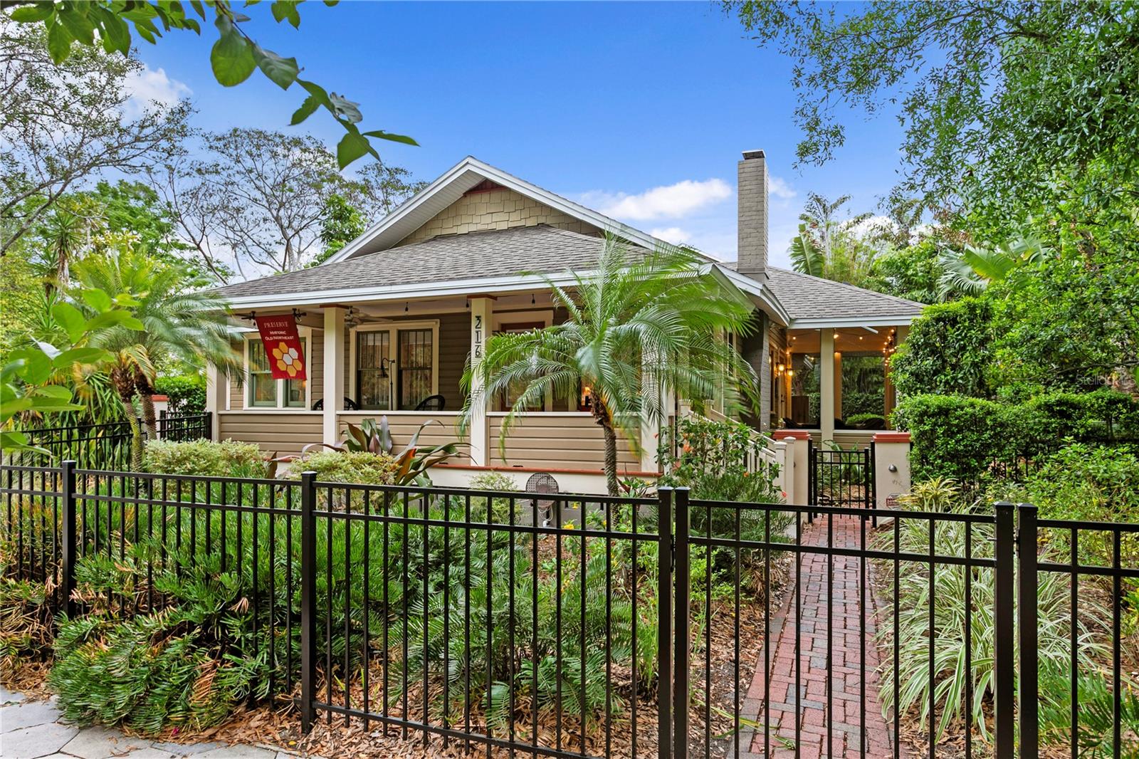 Single Family Residence em ST PETERSBURG, FL - Daniel Dourado