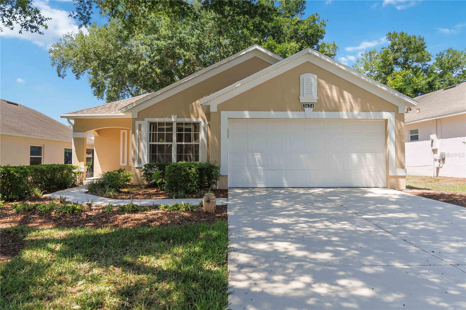 Single Family Residence em CLERMONT, FL - Daniel Dourado