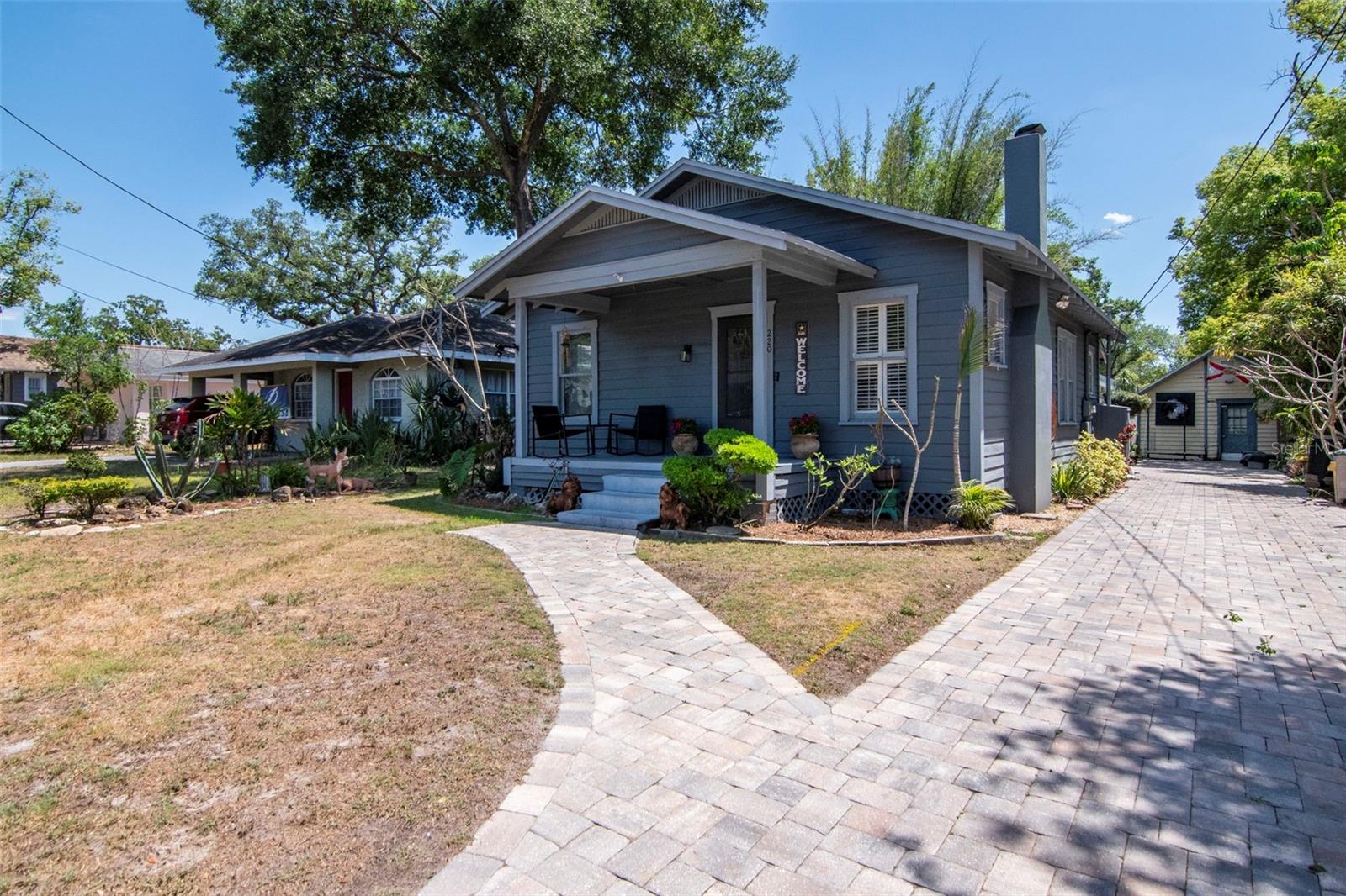 Single Family Residence in TAMPA, FL - Daniel Dourado