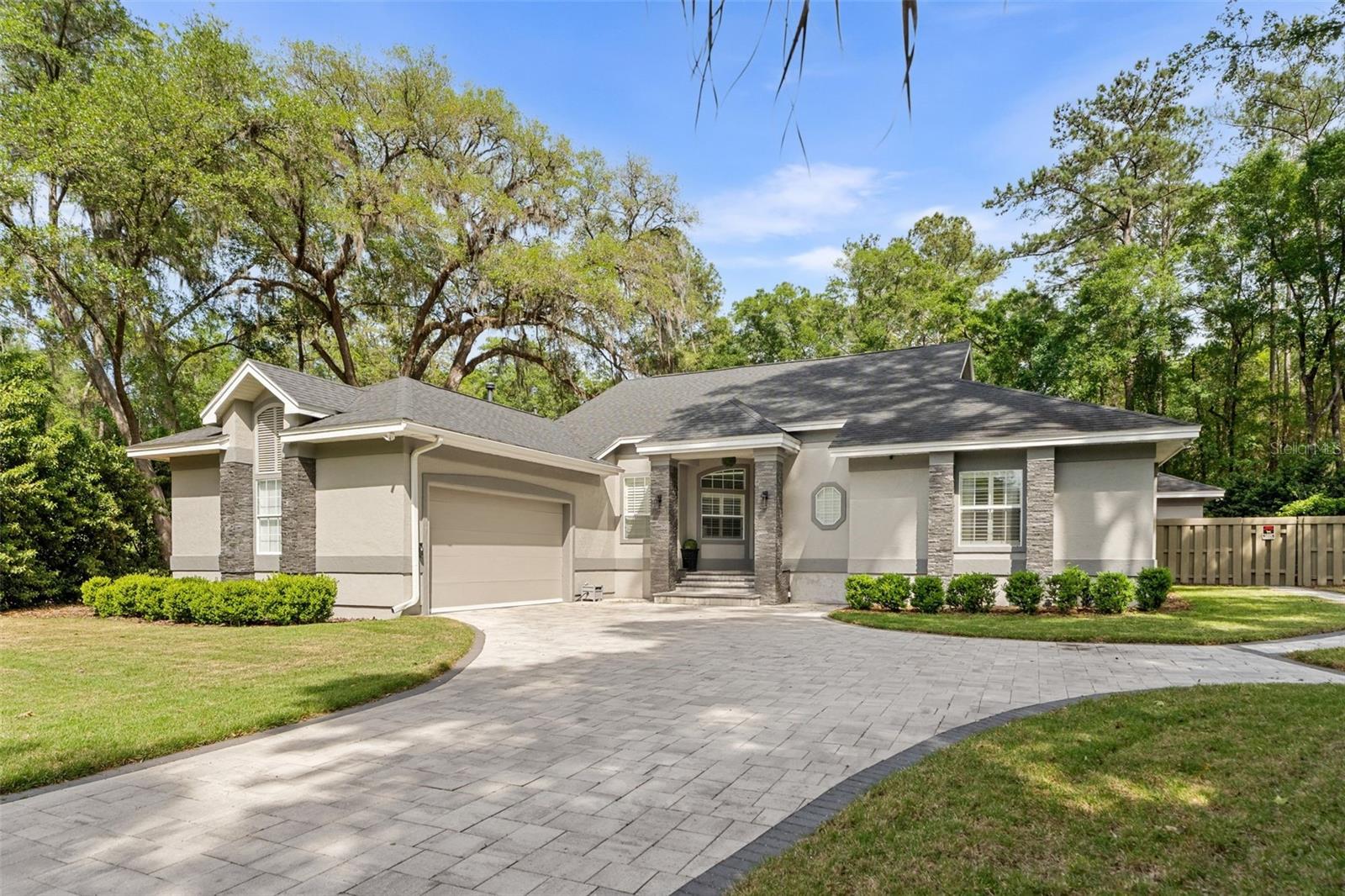 Single Family Residence in GAINESVILLE, FL - Daniel Dourado