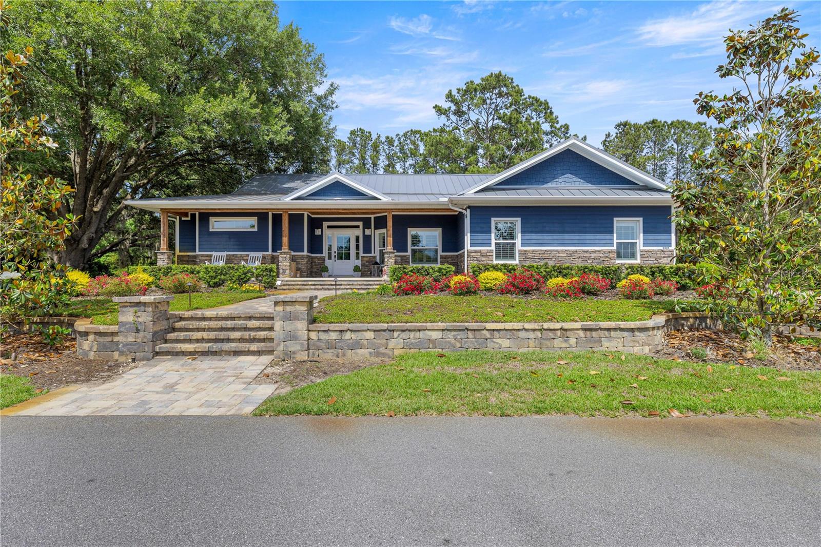 Single Family Residence in SILVER SPRINGS, FL - Daniel Dourado