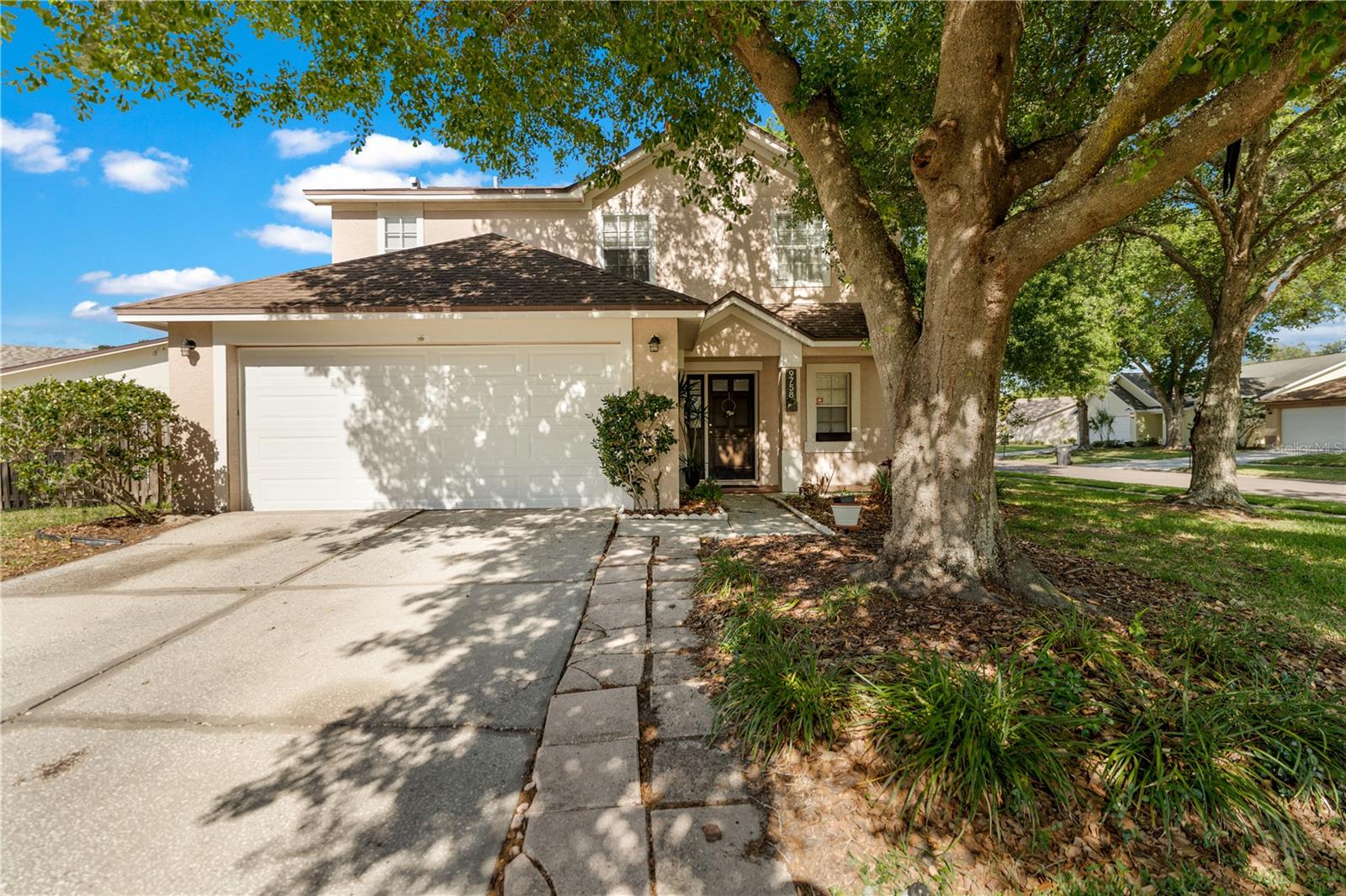 Single Family Residence in TAMPA, FL - Daniel Dourado
