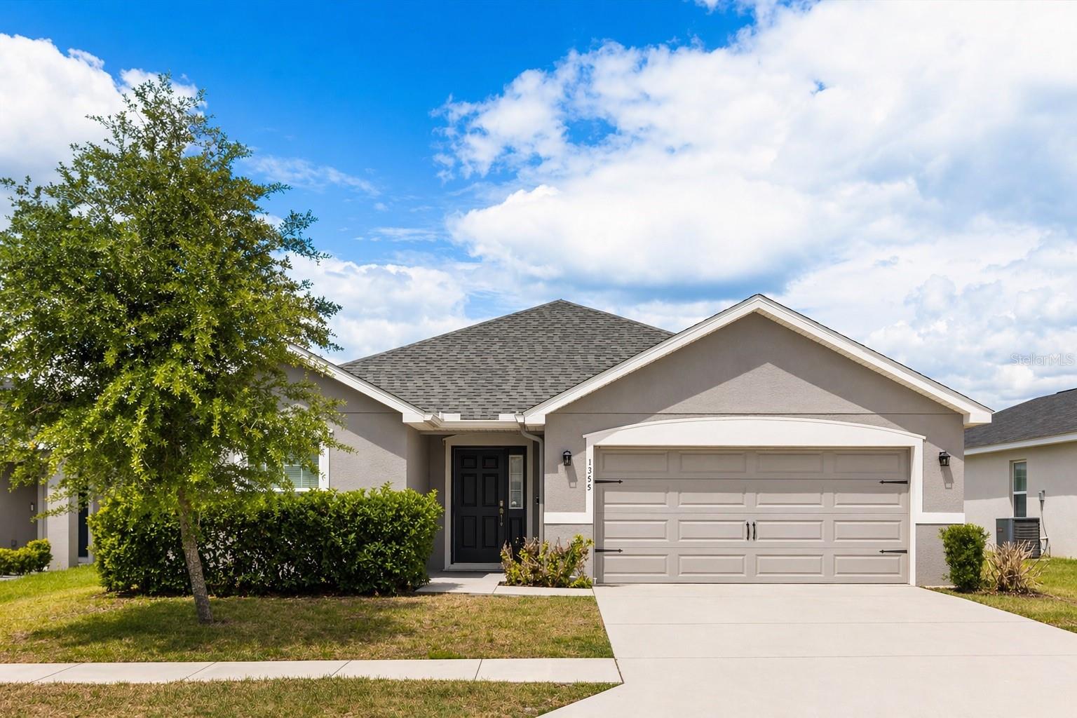 Single Family Residence em AUBURNDALE, FL - Daniel Dourado