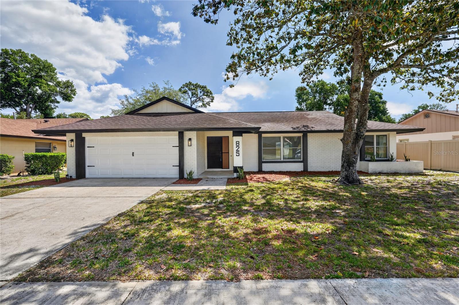 Single Family Residence in ALTAMONTE SPRINGS, FL - Daniel Dourado